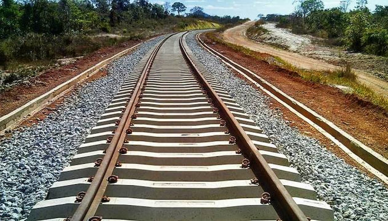 Novas obras ferroviárias impulsionam o desenvolvimento no Centro-Oeste