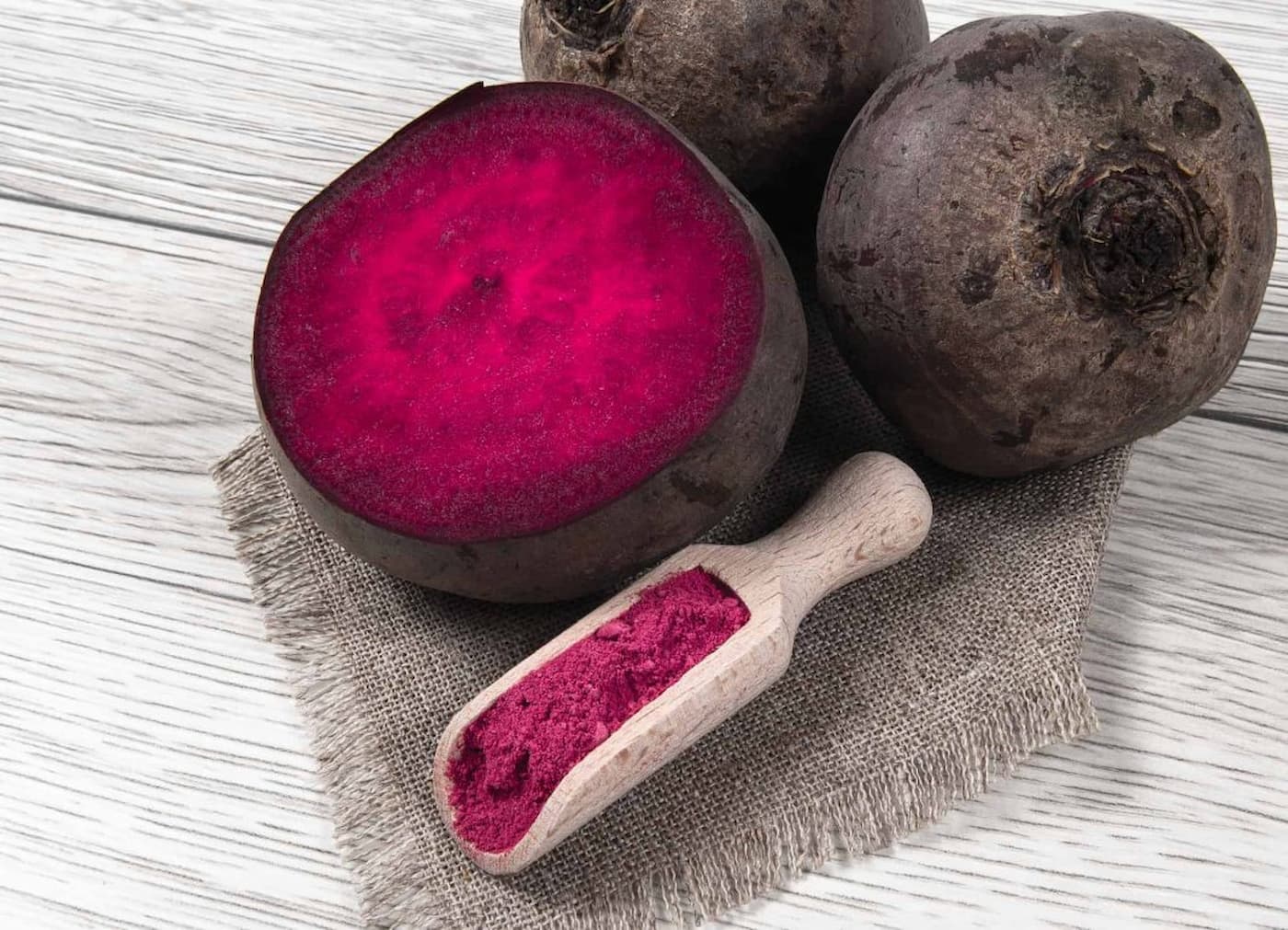 Beterraba em pó: Pesquisa converte hortaliça em micropartículas para uso em alimentos