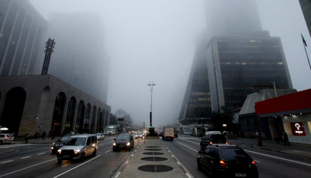 São Paulo registra 8 horas consecutivas de rajadas de vento acima de 70 km/h, confira!