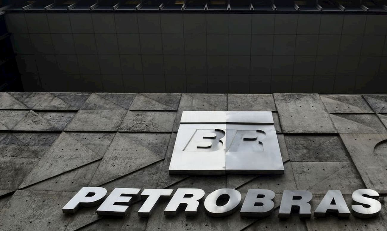 Petrobras diminui preços da gasolina em 8% e do diesel em 4%