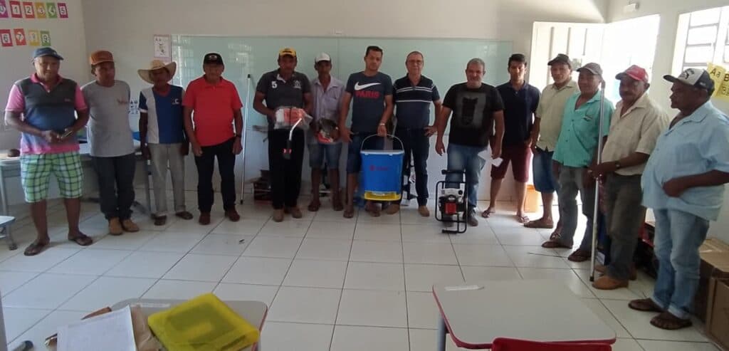 Pequenos produtores de Barra do Bugres recebem kit tecnológico para fortalecimento da agricultura familiar