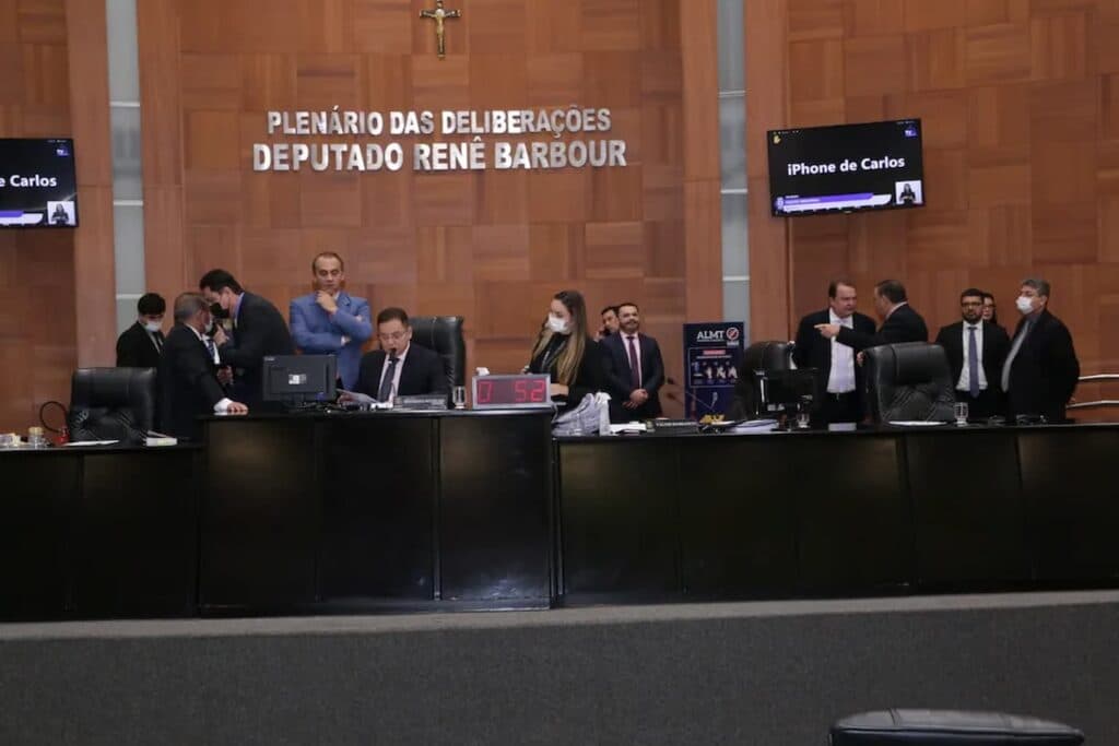 Novo Fethab e taxação sobre mineração são aprovados em primeira votação na ALMT