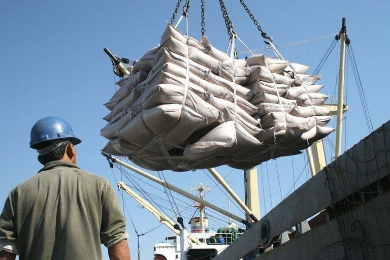 Aterrisagem for&ccedil;ada da China n&atilde;o deve preocupar exportadores brasileiros