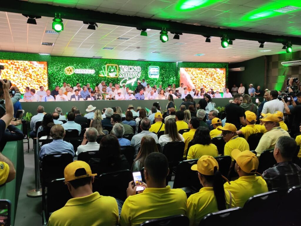 Ministro Fávaro na Tecnoshow